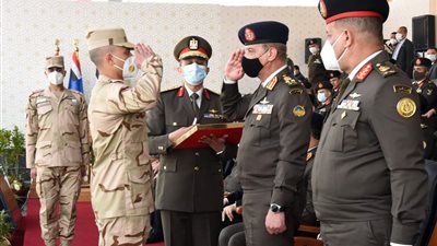 وزير الدفاع يشهد حفل انتهاء فترة الإعداد العسكري لطلبة الكليات العسكرية والمعهد الفني للقوات المسلحة | فيديو
