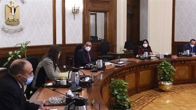 رئيس الوزراء يتابع ملفات عمل صندوق مصر السيادي