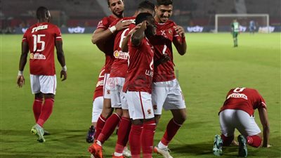 الأهلي يضرب المقاصة برباعية نظيفة ويستعيد صدارة الدوري الممتاز