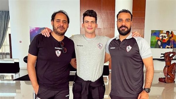 زيزو مع مساعد طبيب