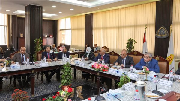 رئيس جامعة الزقازيق