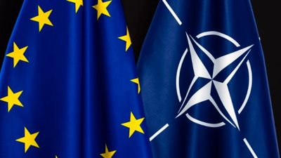 الناتو يدين هجوم موسكو على أوكرانيا ويتهم بيلاروسيا بالمشاركة 