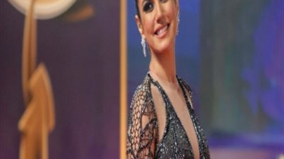 الفنانة درة تنشر عبر حسابها الرسمي بموقع تويتر
