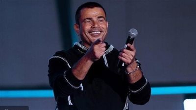 عمرو دياب يكشف سبب حذف أغانيه بشكل مفاجئ من يوتيوب | فيديو