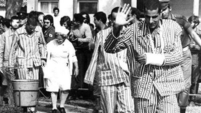 في ذكرى نصر أكتوبر.. لماذا ارتدى الأسرى الإسرائيليون البيجامات الكستور؟