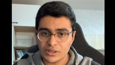 طالب مصري بأوكرانيا يكشف تعليمات وزيرة الهجرة للمصريين بعد اجتماعه معها | بث مباشر