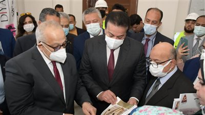 أخبار التعليم اليوم السبت| وزير التعليم العالي يزور جامعة القاهرة لمتابعة العملية التعليمية