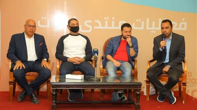 نقاد وسينمائيون يطرحون تساؤلات حول فتح أسواق جديدة للأفلام المصرية والسماح بالتصوير الأجنبي بمهرجان أسوان