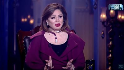 إلهام شاهين تنتقد آثار الحكيم بعد إعلان اعتزالها للتفرغ للعبادة: دخلتِ الفن ليه ما دام مش محترماه