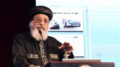 البابا تواضروس يلتقي أعضاء الأمانة العامة للمستشفيات ويوزع شهادات على المتدربين بالإسكندرية 