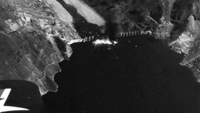 القوات الروسية تفجر سدًا في أوكرانيا كان يمنع وصول الماء لـ شبه جزيرة القرم