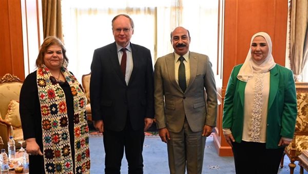 نيفين القباج وزيرة