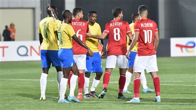 بيرسي تاو يقود هجوم الأهلي المتوقع أمام صن داونز 