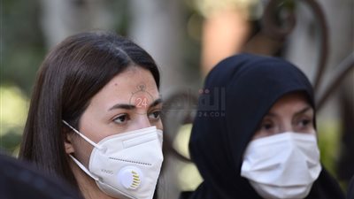 وزيرة الثقافة ودنيا سمير غانم وميرفت أمين يحضرن جنازة جالا فهمي |صور