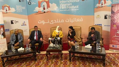 القباج: بناء الإنسان أحد محاور برنامج الحكومة.. والفنان يؤدي دور الجندي في تغيير المجتمع