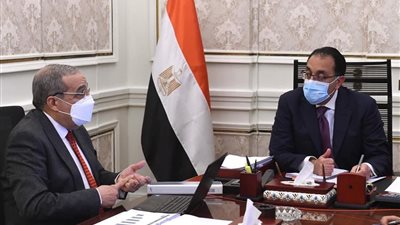 رئيس الوزراء: نعمل على نقل الخبرات والتكنولوجيات العالمية إلى الصناعة المحلية