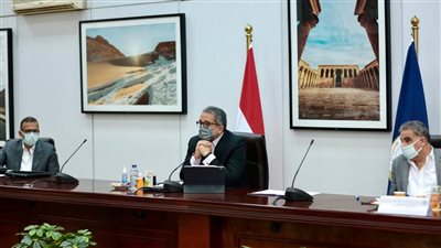 وزير السياحة: إقامة فندقية للسائحين الروس والأوكران حتى عودتهم إلى بلادهم | صور 