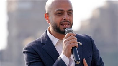  أحمد مراد يحتفل بتوقيع القتل للمبتدئين على ممشى أهل مصر 