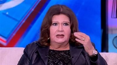 كتبت ممتلكاتي لبناتي ووالدتي رفضت زواجي من حسن مصطفى.. أبرز تصريحات ميمي جمال 