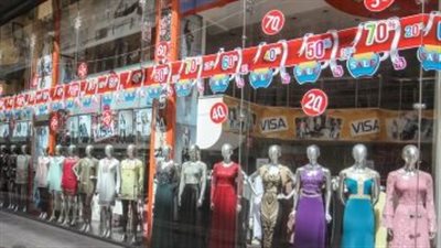 تفاصيل مد فترة الأوكازيون حتى 21 مارس المقبل.. ومشاركة 3645 محلًا تجاريًا | بث مباشر