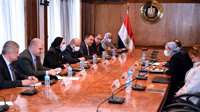 البيئة والصناعة يتفقان على تشكيل مجموعة عمل مشتركة لتنسيق المشاركة في مؤتمر المناخ COP27