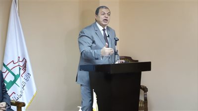 وزير القوى العاملة يوجه ببحث صرف معاش لورثة مصري بإيطاليا