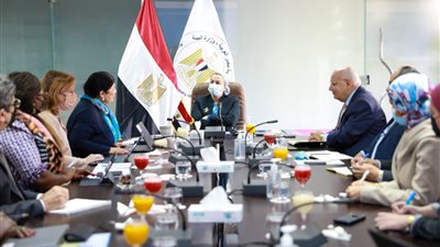 وزيرة البيئة تناقش مع بعثة من الأمم المتحدة خارطة الطريق لمؤتمر شرم الشيخ للمناخ COP27