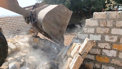 تنفيذ إزالة 1246 حالة تعدٍّ على المجاري المائية وأملاك الري بسوهاج | صور