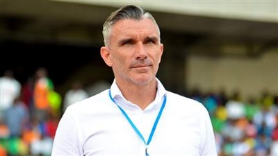 الاتفاق السعودي يقترب من إقالة مدربه ميلوفيتش.. وكارتيرون في الصورة