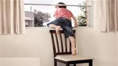 سقوط طفلة من شرفة منزلها بالدور الخامس في الفيوم