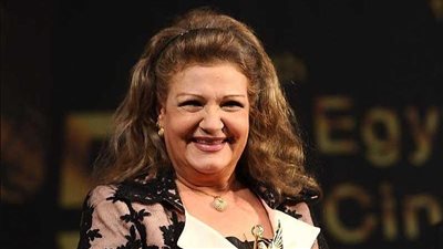 ميمي جمال: لم أتعاقد رسميًا على مسلسل الحشاشين بطولة كريم عبد العزيز