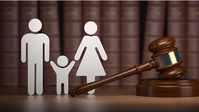 حب الجامعة.. ربة منزل لمحكمة الأسرة: زوجي طلقني ورفض الاعتراف بابني الرضيع