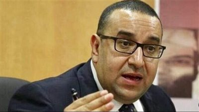 اليوم.. وائل لطفي يناقش دعاة عصر السادات في ميكروفون 