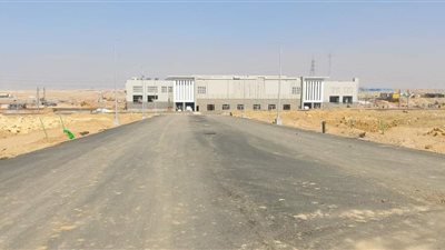 وزير الإسكان: الانتهاء من أعمال المرافق والطرق المؤدية لمحطات القطار الكهربائي بمدينة بدر