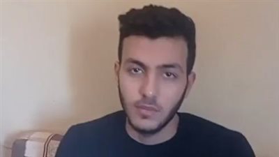 طالب مصري عائد من أوكرانيا يروي تفاصيل الهروب من الموت: أصعب رحلة في حياتي وماكنتش بنام | بث مباشر