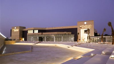 بمناسبة مرور عامين على افتتاحه.. متحف الغردقة يعرض تمثال لأشهر مهندسي العمارة | صور