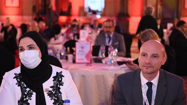 نيفين القباج وزيرة