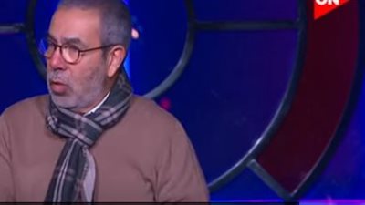 أُحضِّر مسرحية عن تشارلي تشابلن ولم أتقاضَ أجر آيس كريم في جليم.. أبرز تصريحات مدحت العدل ببرنامج راجل و2 ستات