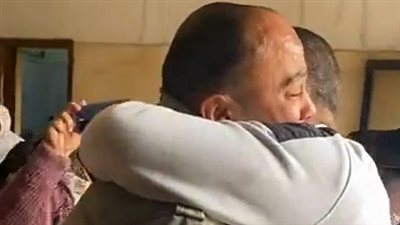 بكاء وسجدة شكر لأسرة المجني عليه عقب إحالة أوراق قاتل زوج شقيقته حرقًا بالدقهلية إلى المفتي | بث مباشر