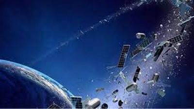 نفايات فضائية من بواقي صاروخ تضرب القمر الجمعة.. والصين متهمة