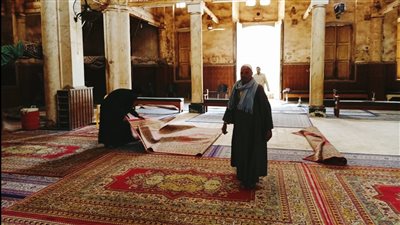 تمهيدا لبدء أعمال الترميم.. بدء إخلاء مسجد أبو غنام الأثري بكفر الشيخ │ صور