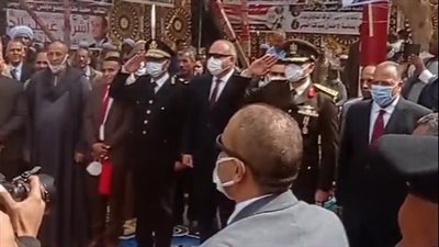 الداودي يحتفل بالعيد القومي لـ قنا ويضع إكليلًا من الزهور على قبر الجندي المجهول | بث مباشر