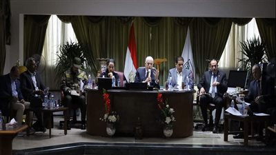 محافظ جنوب سيناء يترأس اللجنة الموحدة للتحضير لاستضافة شرم الشيخ لمؤتمر الأطراف