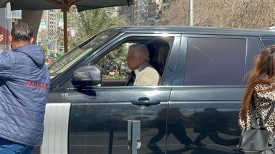 مرتضى منصور يصل إلى المحكمة لحضور الاستئناف على حكم حبسه في سب الخطيب