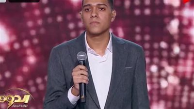 المايسترو نادر عباسي للمتسابق يوسف حسني: المسرح عايز جرأة