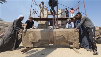 المركز الفرنسي يستأنف أعمال إعادة بناء جدار ساحة الخبيئة بالكرنك | صور 