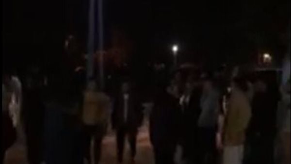 المئات يشيعون جثمان