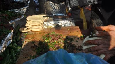 الخدمات البيطرية: تناول لحوم الحمير يسبب تسمُّمًا كيميائيًّا.. وتوابل البائعين تؤدي إلى الوفاة