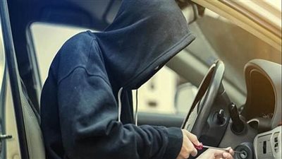 بأسلوب المفتاح المصطنع.. حبس شاب تخصص في سرقة السيارات بالقاهرة