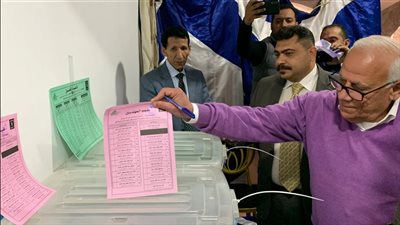 محافظ بورسعيد يدلي بصوته في انتخابات نقابة المهندسين.. ويشيد بـ انتظام سير عملية التصويت | فيديو